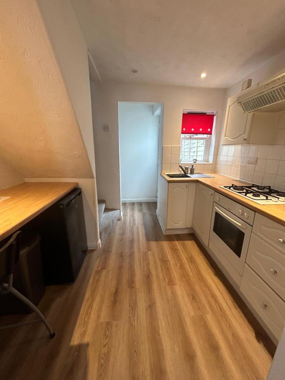 Central Cheltenham House - Sleeps 4/Pet Friendly Eksteriør bilde