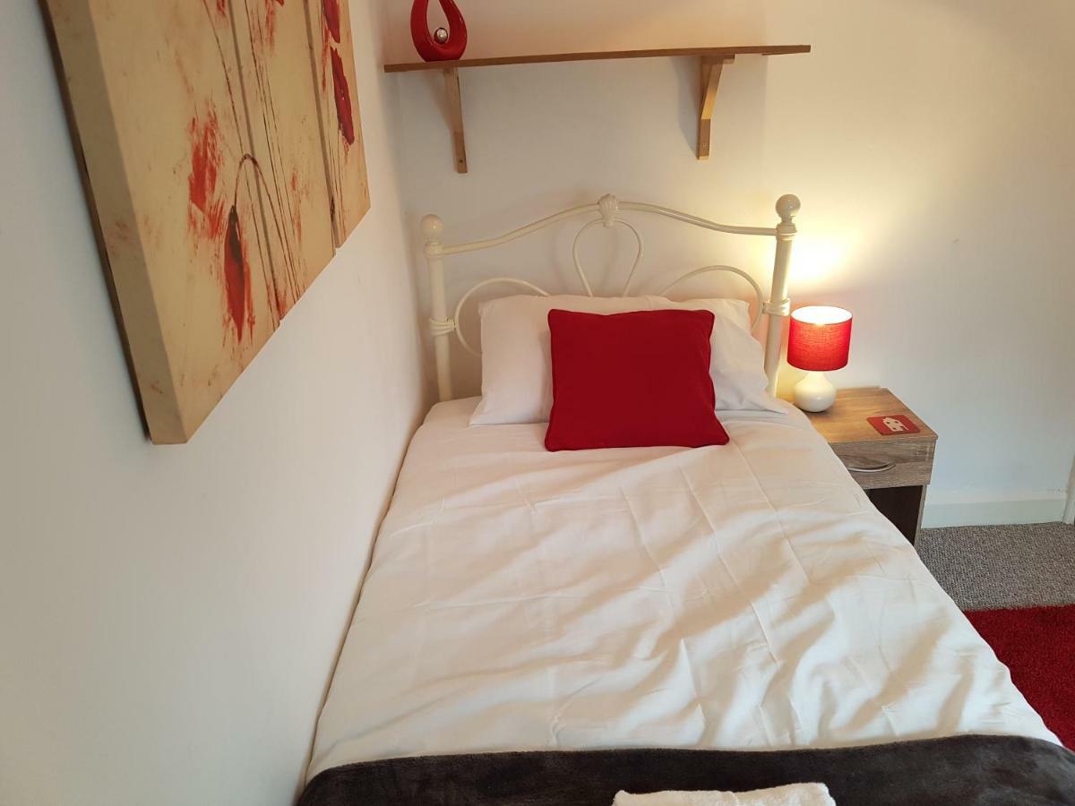 Central Cheltenham House - Sleeps 4/Pet Friendly Eksteriør bilde