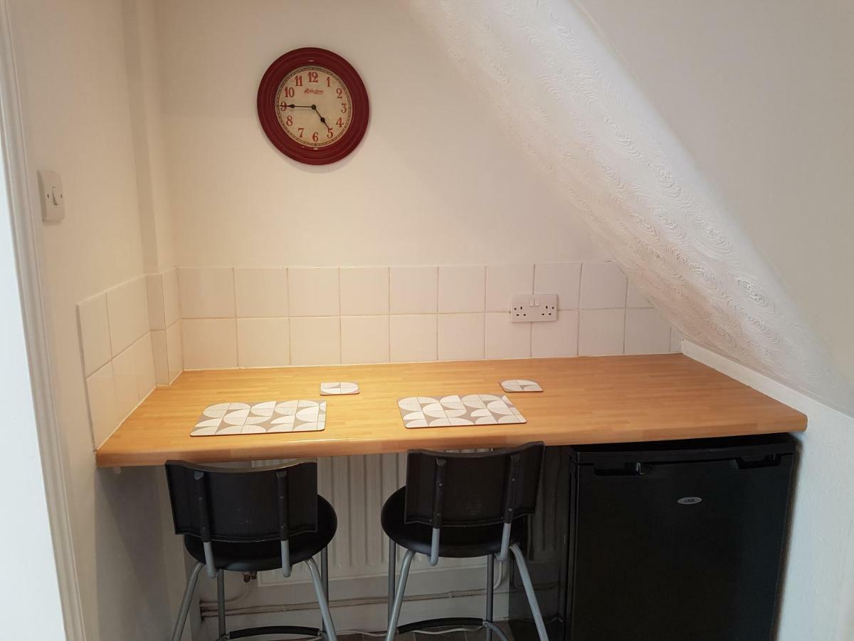 Central Cheltenham House - Sleeps 4/Pet Friendly Eksteriør bilde